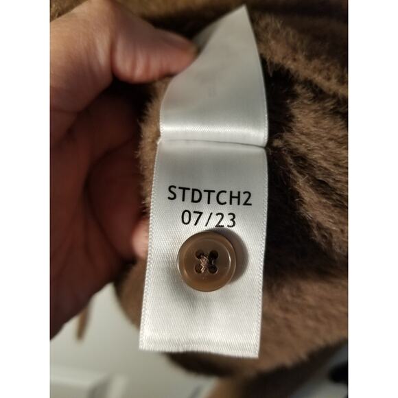 NWT Aeropostale Women’s Brown Fuzzy Long Sleeve Cropped Cardigan - Size S - Picture 4 of 6